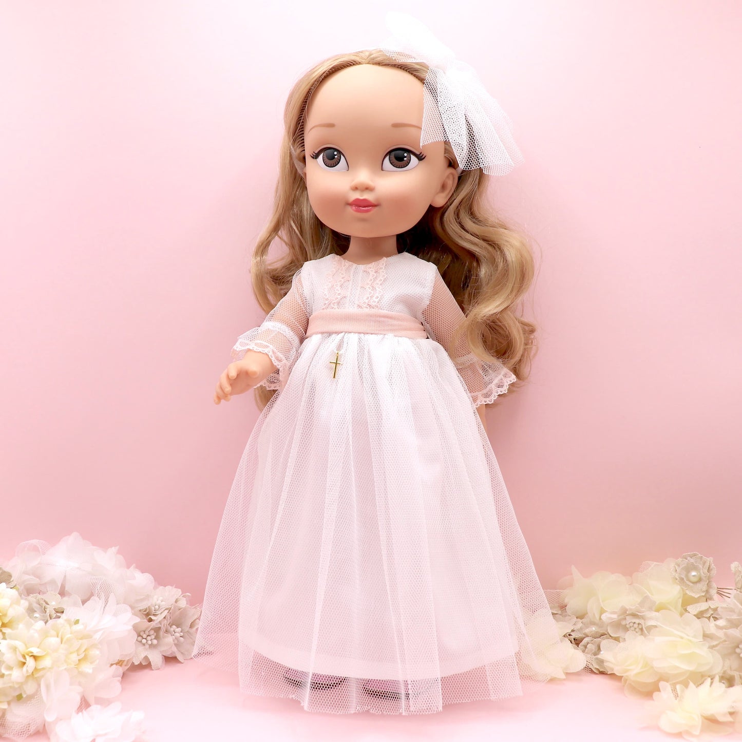 Muñeca de comunión personalizada con vestido Atenea puntilla rosa TUL