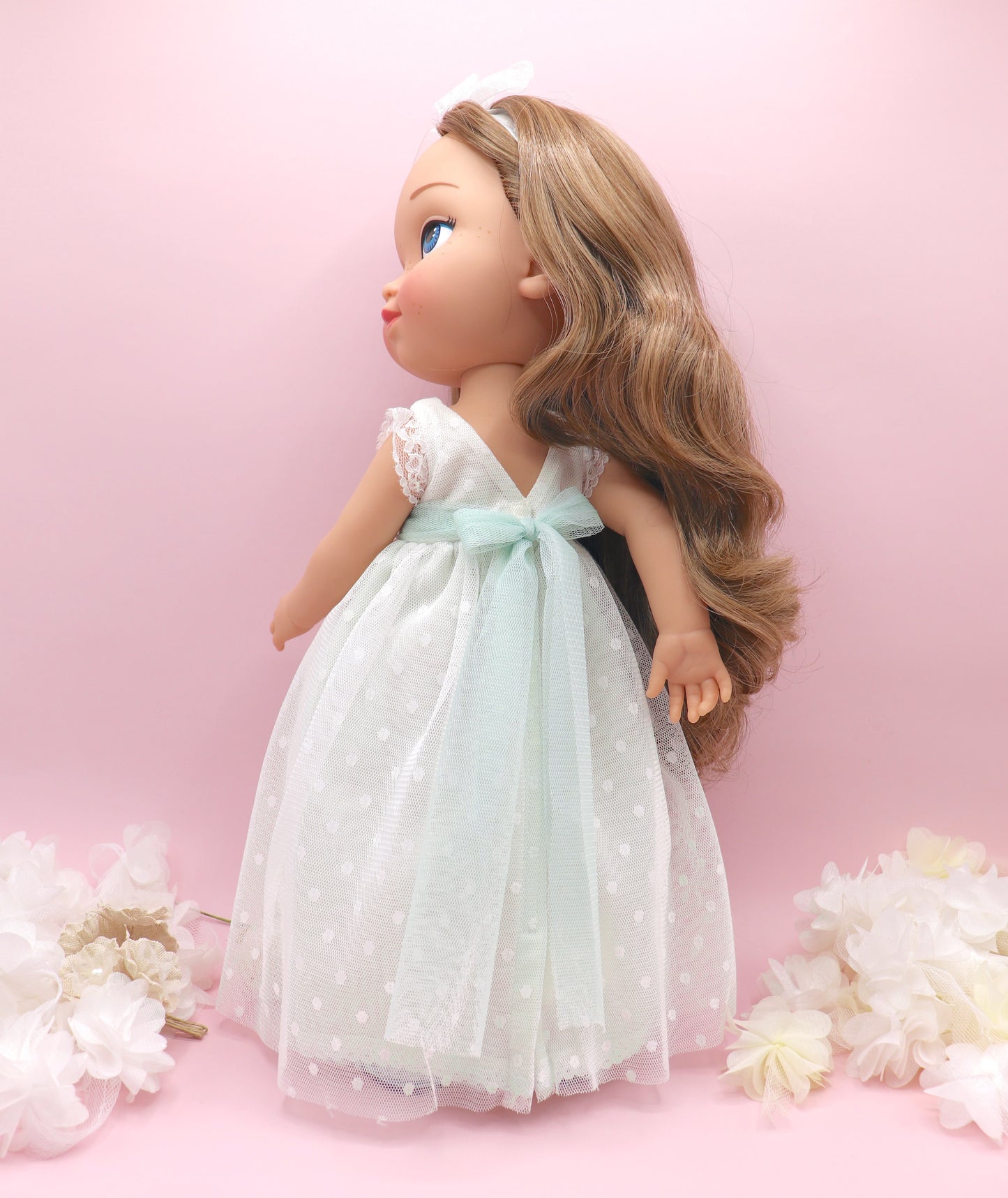 Muñeca de comunión personalizada con vestido Nicole PLUMETI VERDE