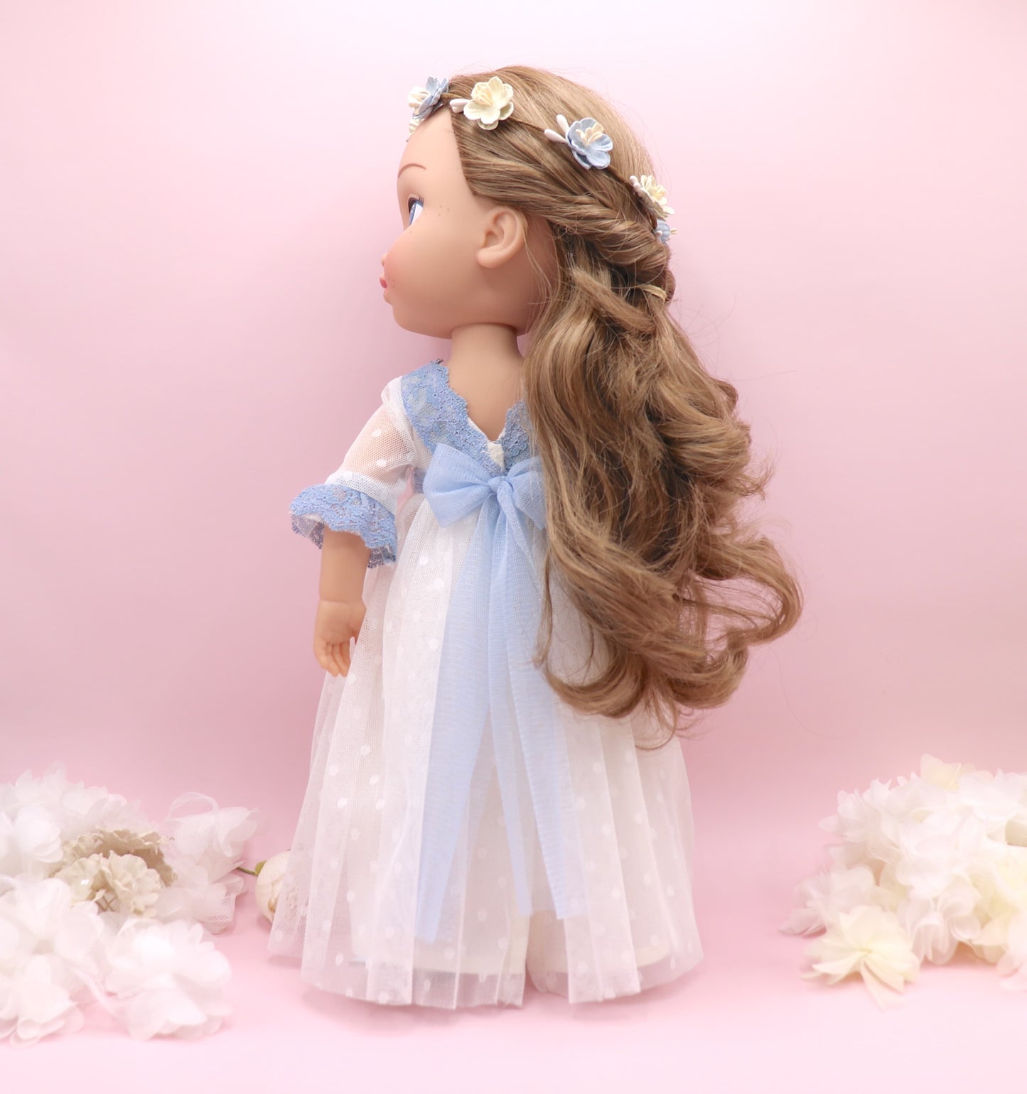 Muñeca de comunión personalizada con vestido ACUARELA PLUMETI AZUL