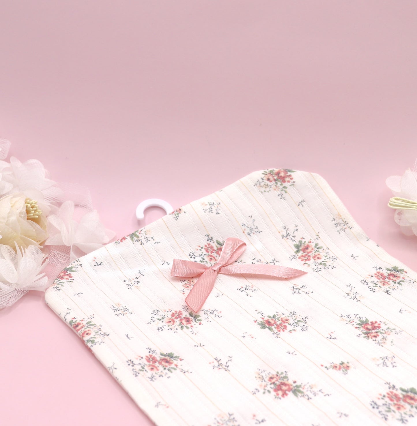 Funda con percha para vestido de comunión de muñeca