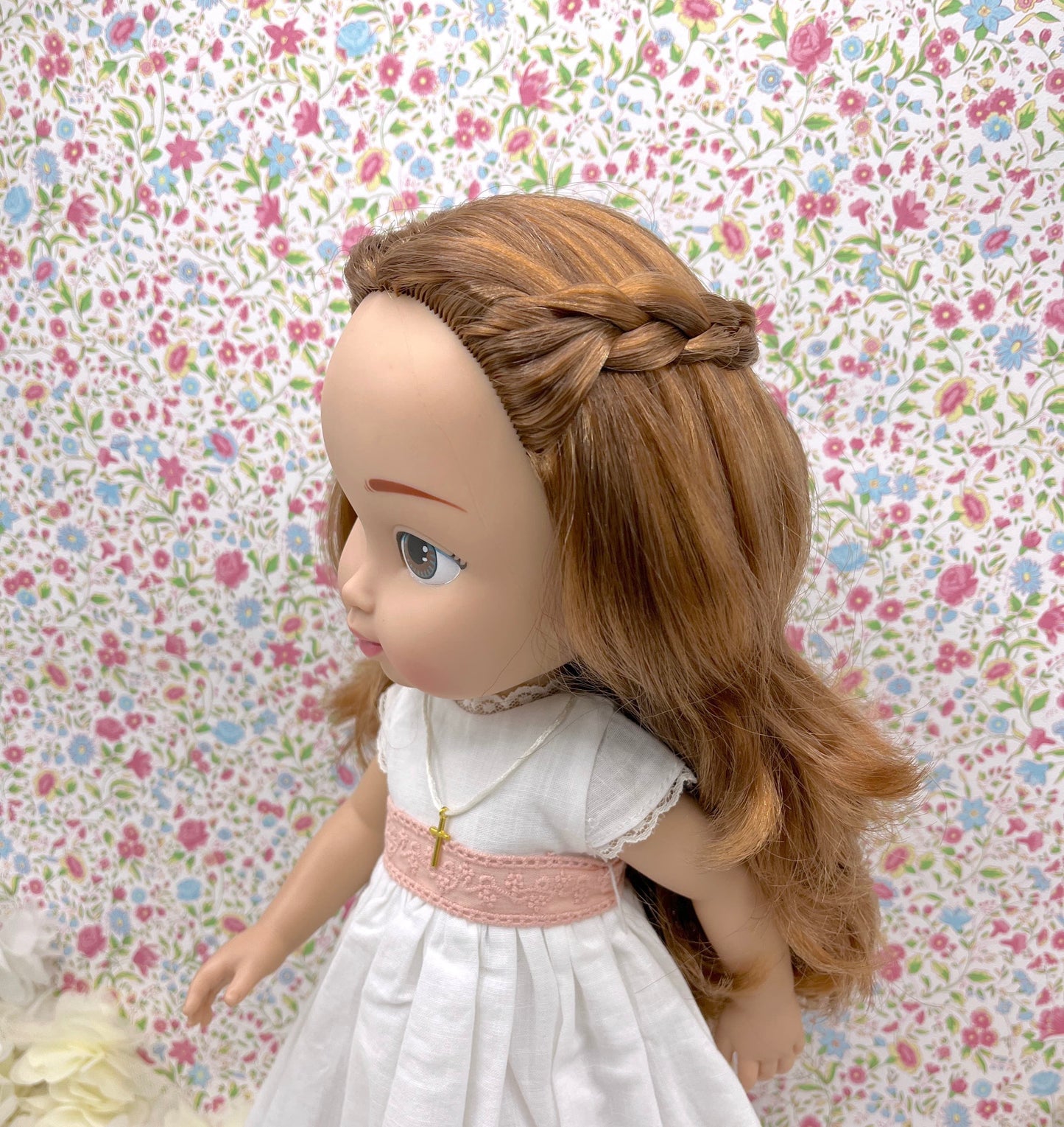 Semirecogido trenzas simples- peinado muñeca