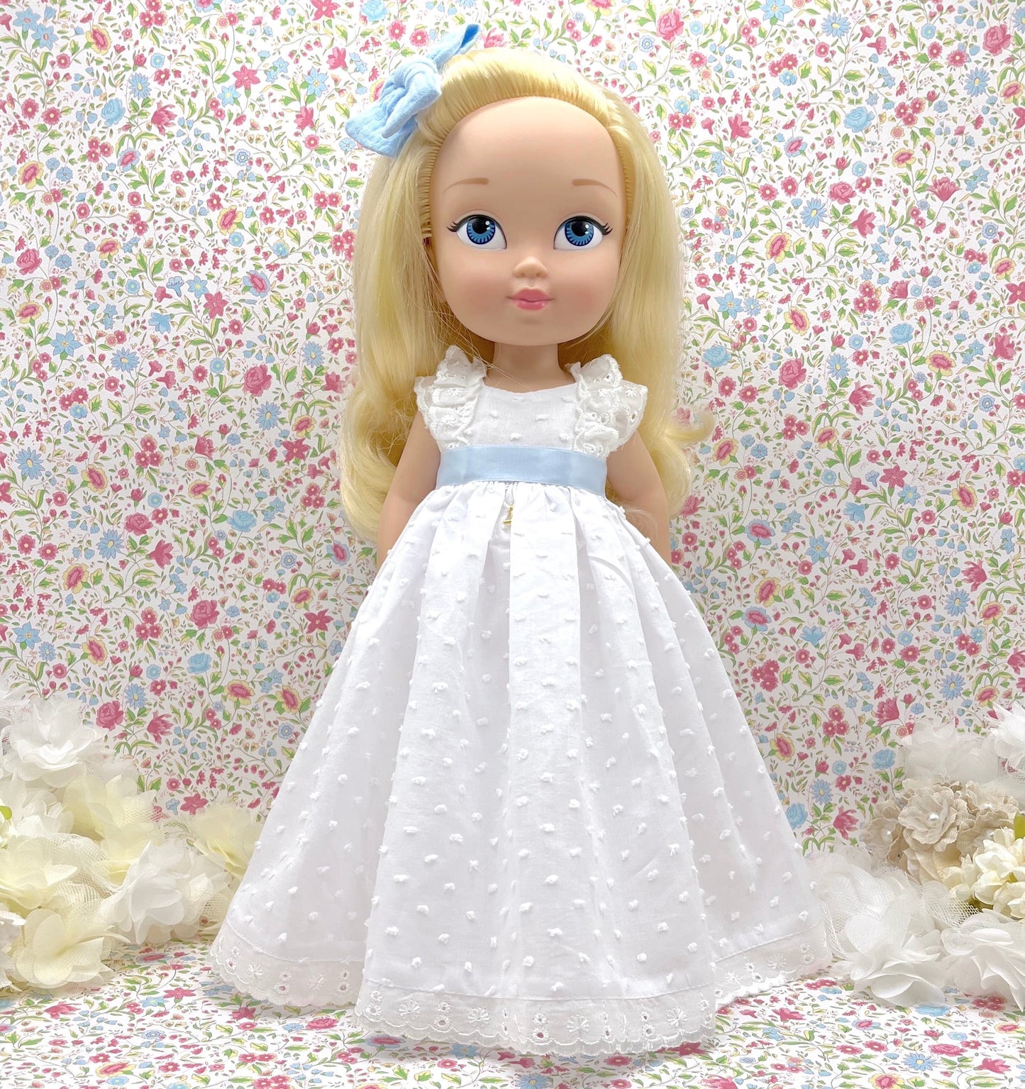 Muñeca de comunión personalizada con vestido Brigitte Plumeti