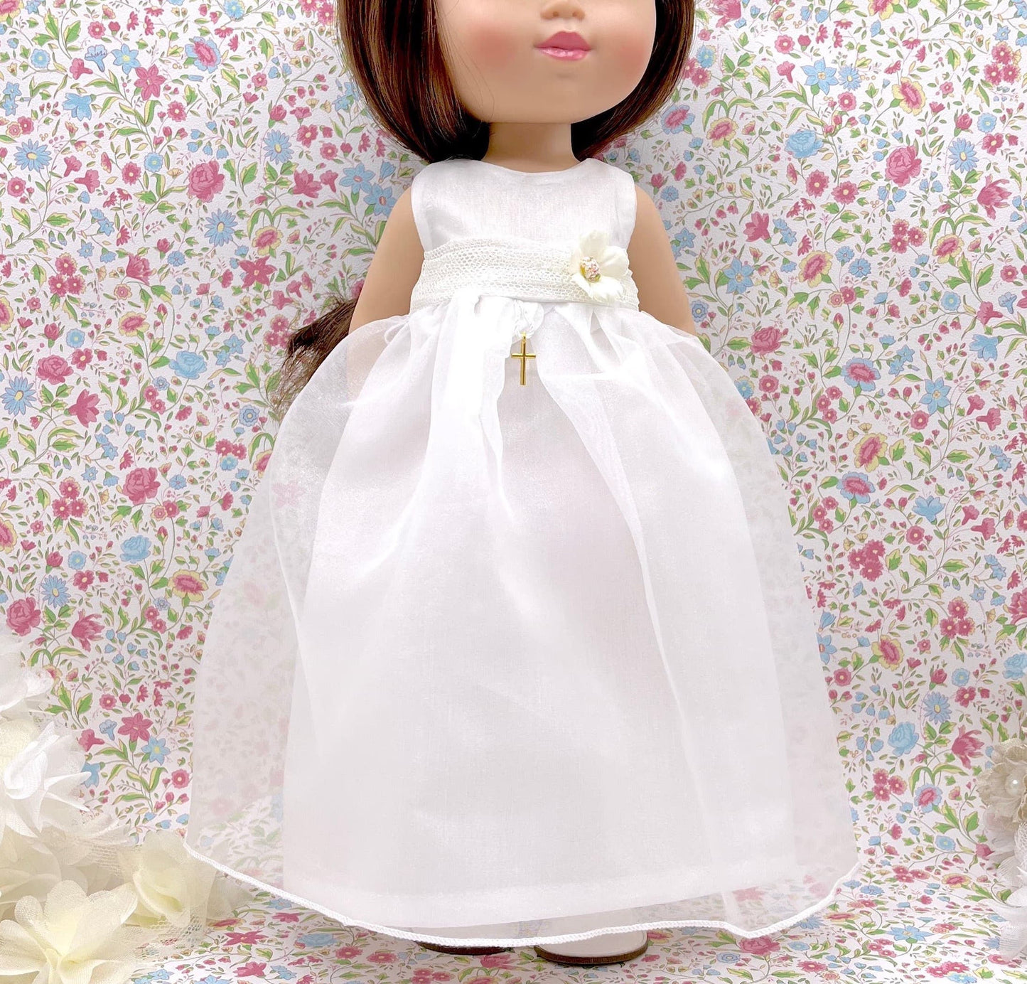 Vestido de comunhão sem mangas para boneca de organza