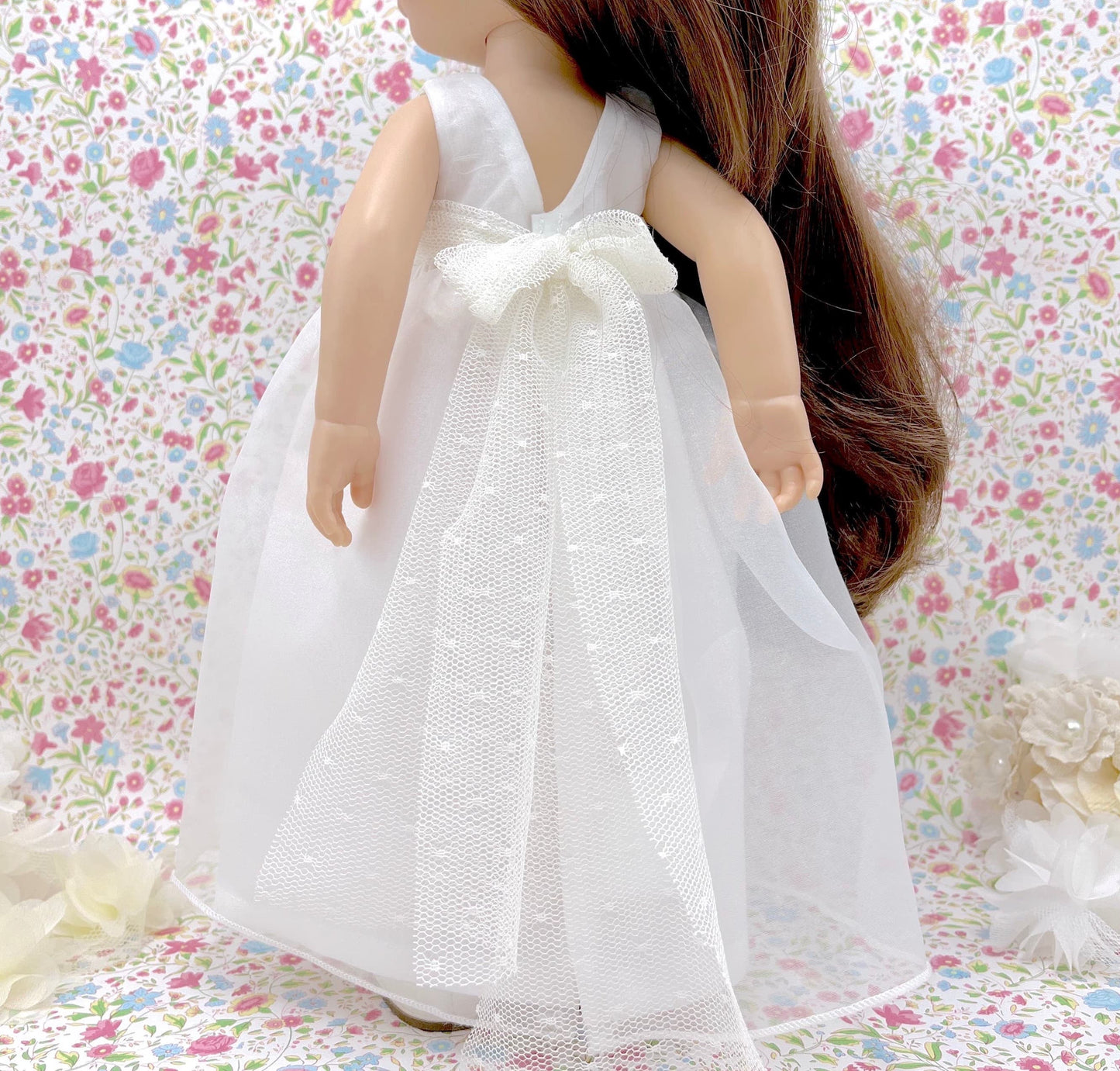 Vestido de comunhão sem mangas para boneca de organza