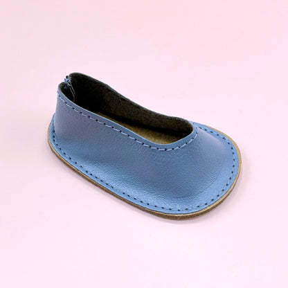 Basic colored court shoe – Muñeca