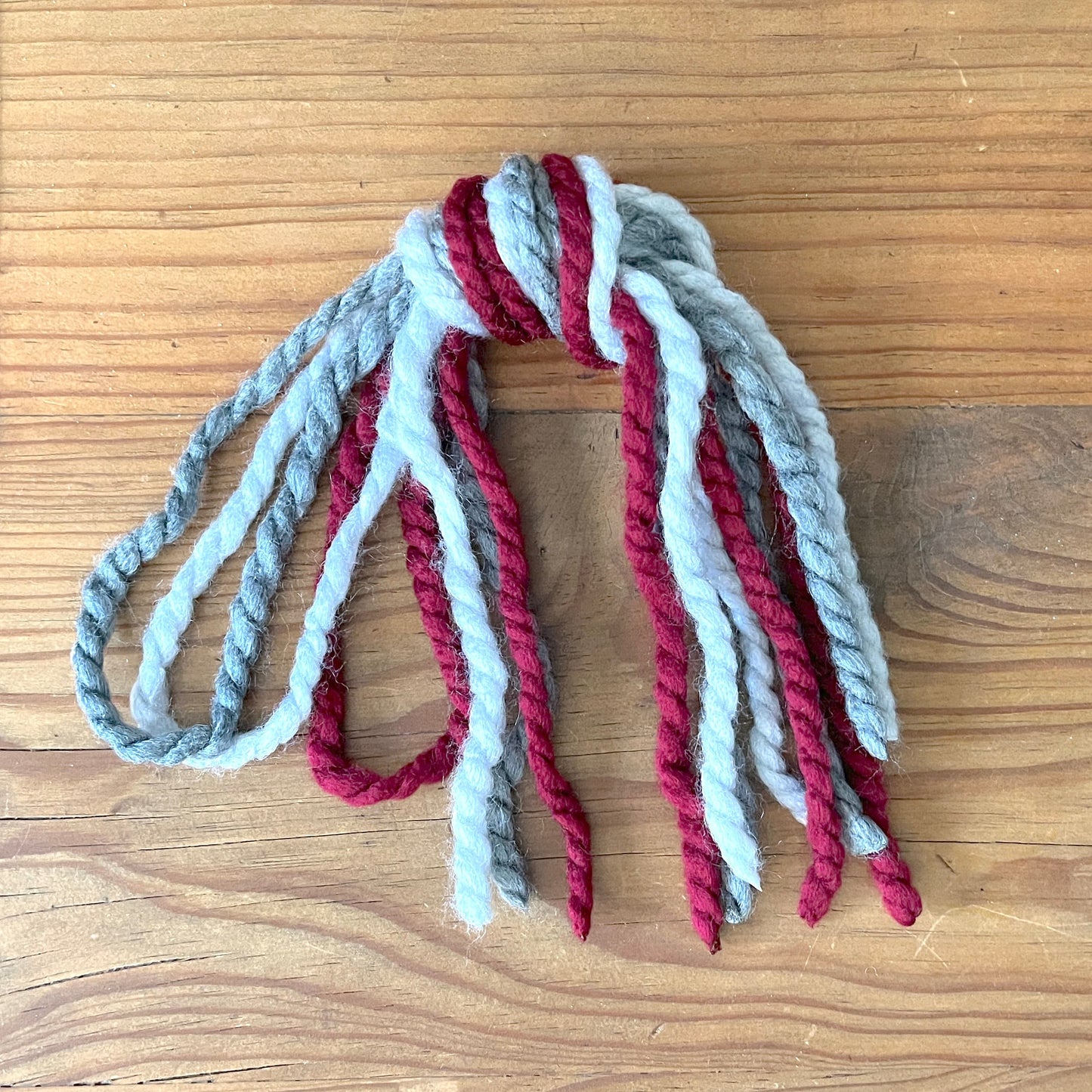 Cordones gruesos de lana