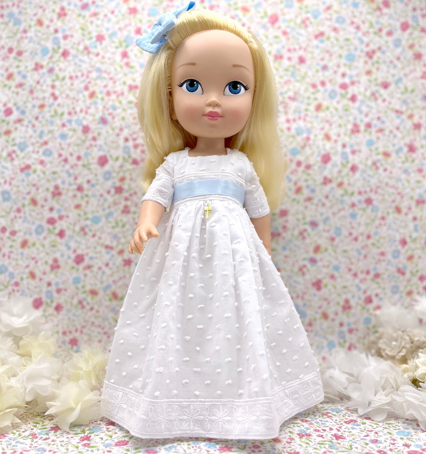 Muñeca de comunión personalizada con vestido Martha Plumeti