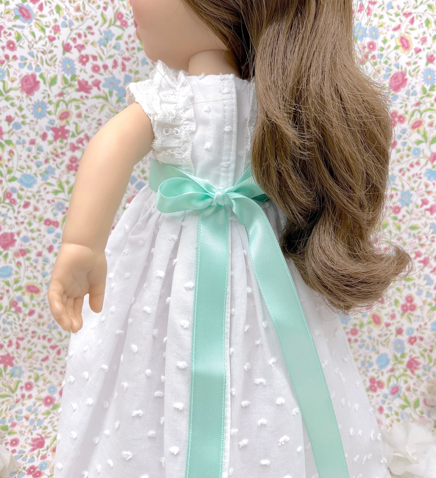 Muñeca de comunión personalizada con vestido Brigitte Plumeti