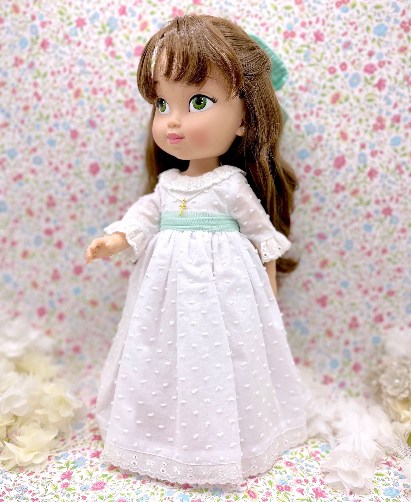 Muñeca de comunión personalizada con vestido Cristina plumeti