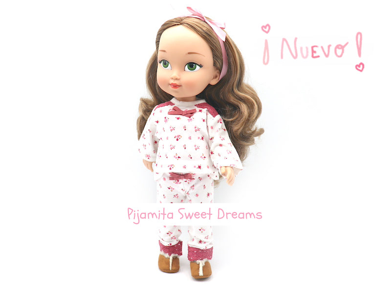 Pack con vestido, pijama y camisón de muñeca.